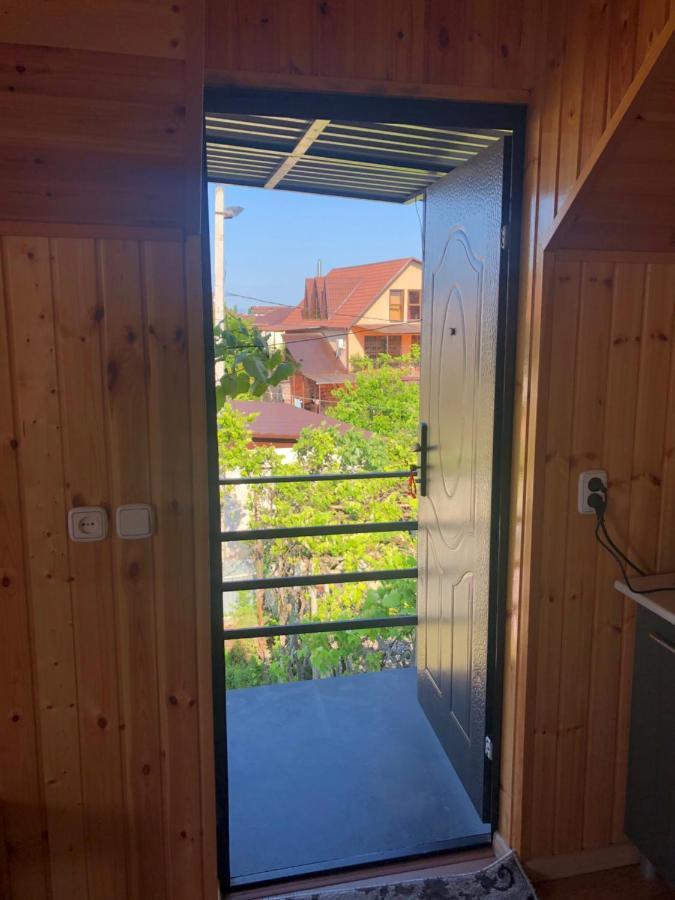 Гостевой Дом Тина Sukhumi Exterior foto