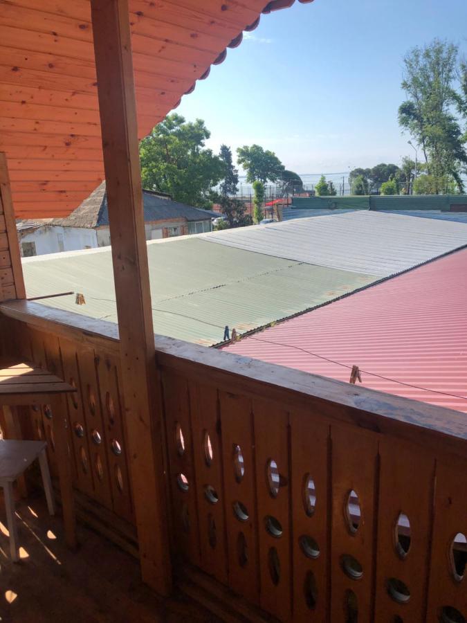 Гостевой Дом Тина Sukhumi Exterior foto
