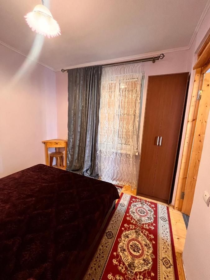 Гостевой Дом Тина Sukhumi Exterior foto